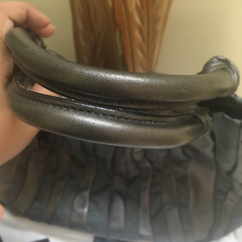 Authentic Prada Tessuto Nappa Grey & Silver Tote - Picture 4 of 16